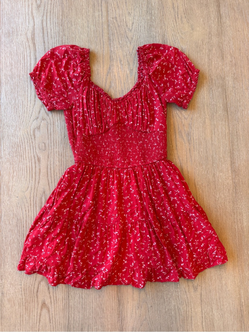 Hollister Floral Romper - Picture 2 of 7